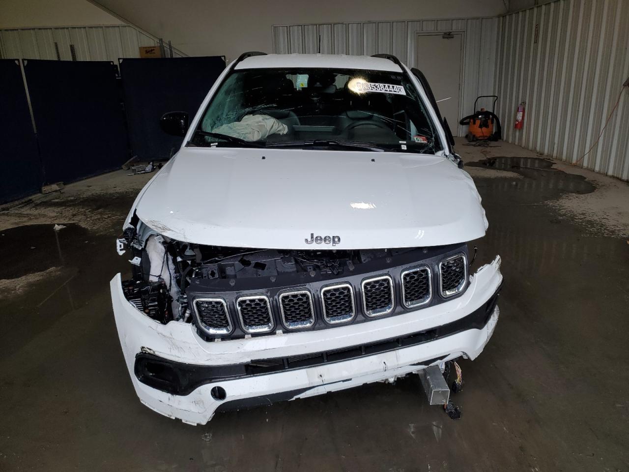 2023 JEEP COMPASS LATITUDE VIN:3C4NJDBN8PT552684