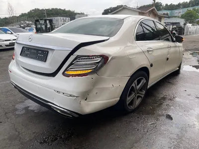 2018 Mercedes-Benz E 300 WDDZF4JB8JA387881 VIN:WDDZF4JB8JA387881