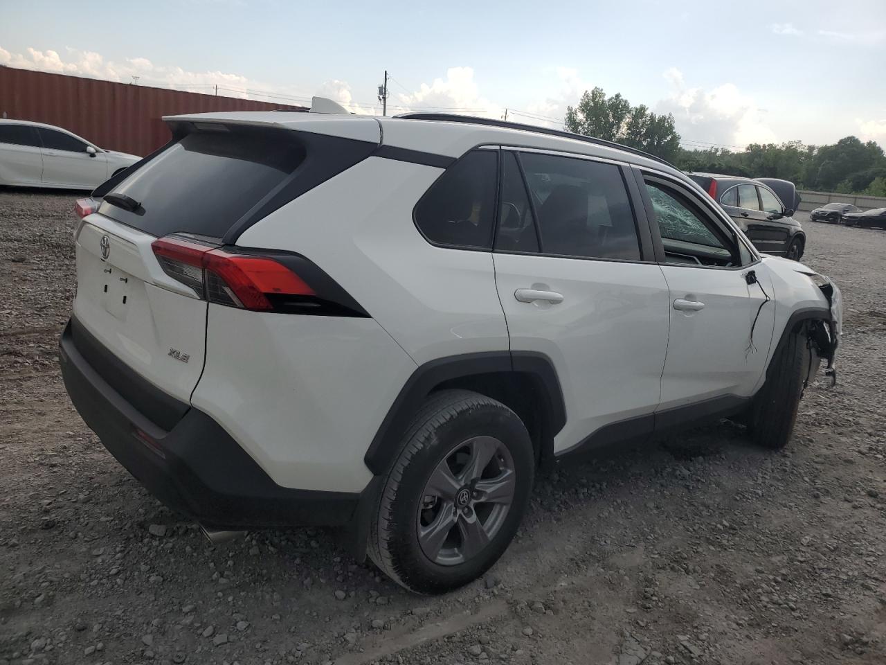 2024 TOYOTA RAV4 XLE VIN:2T3W1RFV1RC269245