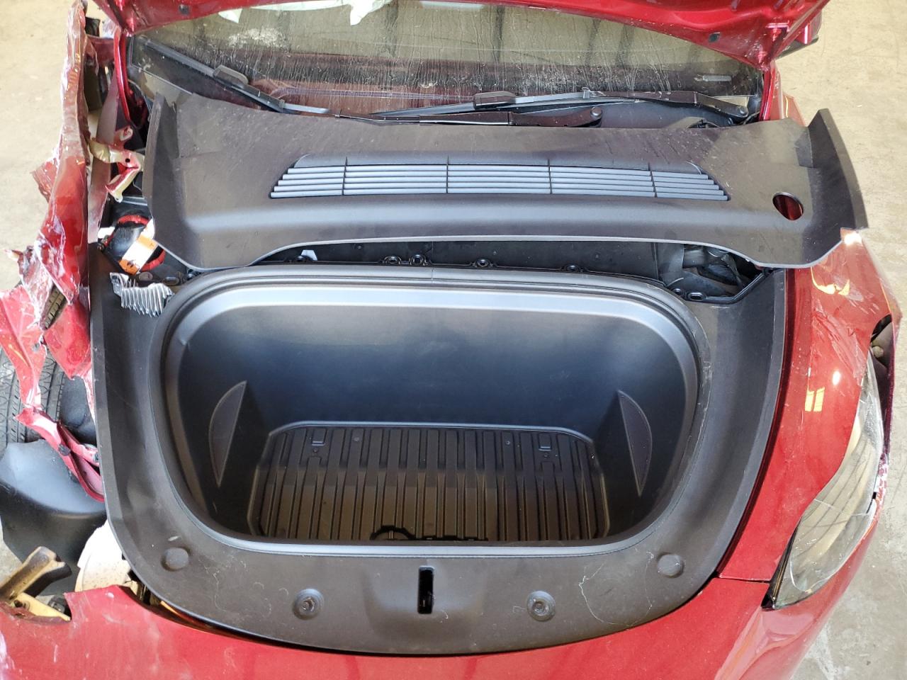 2024 TESLA MODEL Y  VIN:7SAYGDEEXRF043367