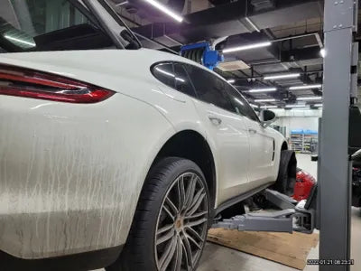 2018 Porsche Panamera WP0AB2976JL132366 VIN:WP0AB2976JL132366