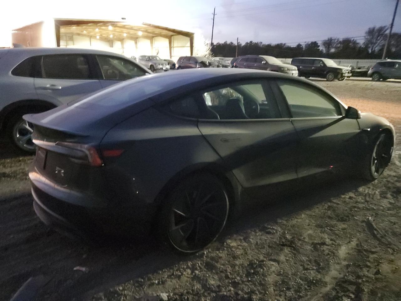 2024 TESLA MODEL 3  VIN:5YJ3E1ET0RF845520