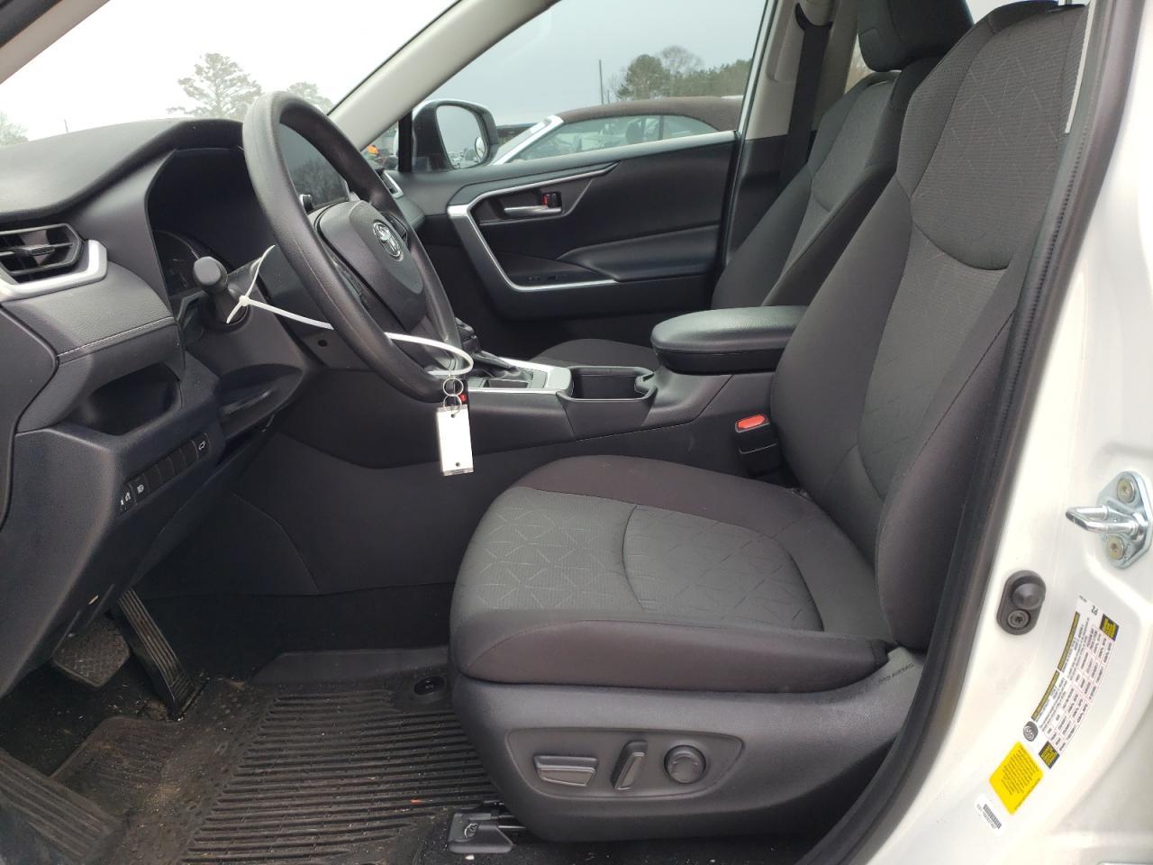 2024 TOYOTA RAV4 XLE VIN:2T3W1RFV7RC264938