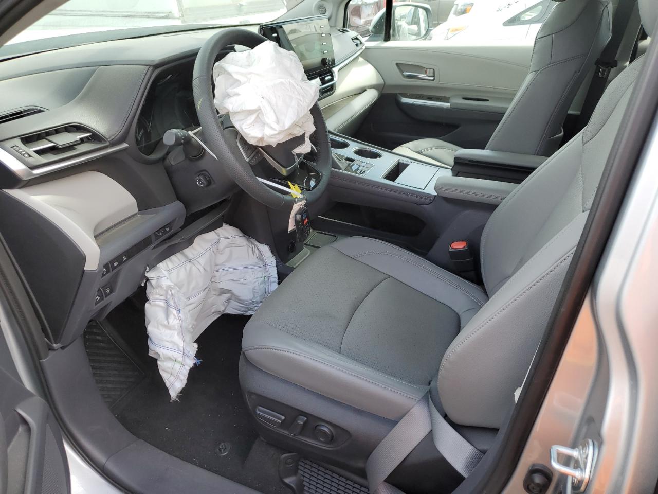 2022 TOYOTA SIENNA LIMITED VIN:5TDZSKFC7NS054673