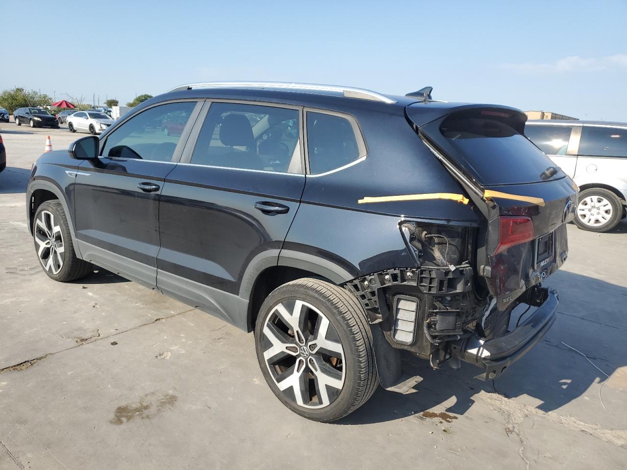 2022 VOLKSWAGEN TAOS SEL VIN:3VV2X7B22NM064395