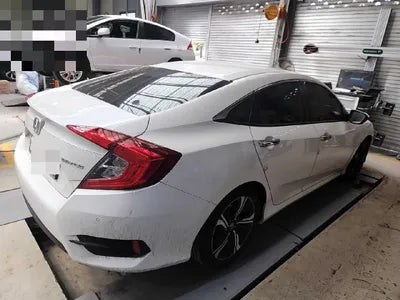 2018 Honda Civic 19XFC2670JE300247 VIN:19XFC2670JE300247