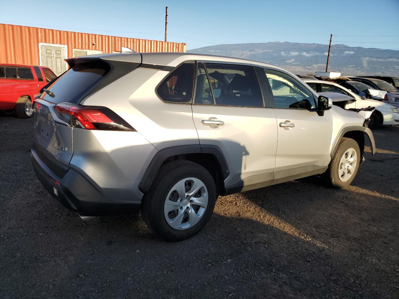 2022 TOYOTA RAV4 LE VIN:JTMK1RFV4ND086197