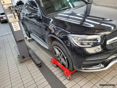 2020 Mercedes-Benz GLC 300 VIN: