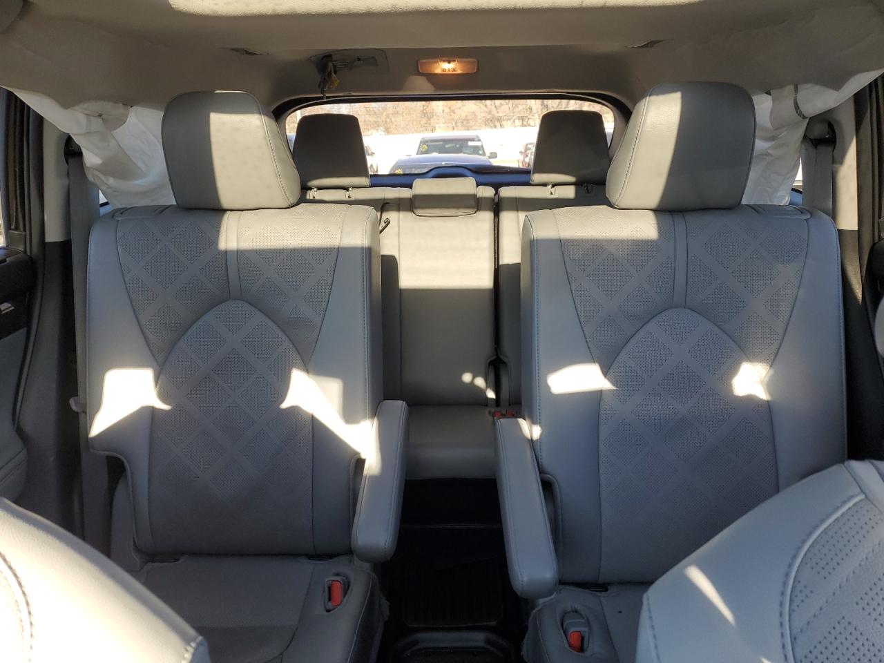 2024 TOYOTA HIGHLANDER LE VIN:5TDKDRBH7RS535664
