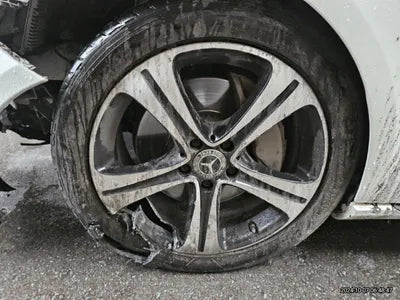 2017 Mercedes-Benz E 300 VIN: