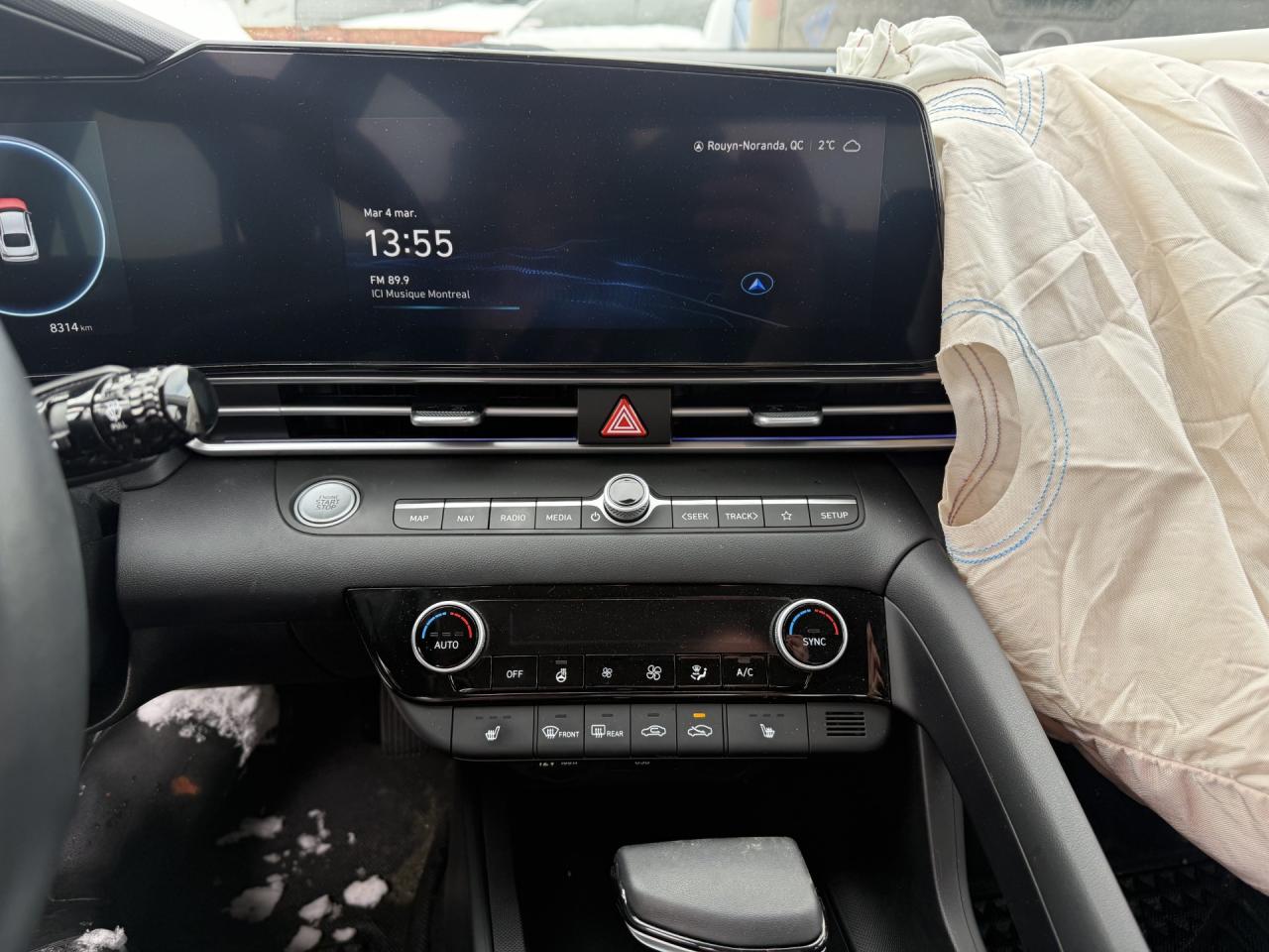 2024 HYUNDAI ELANTRA SEL VIN:KMHLM4DG2RU668089