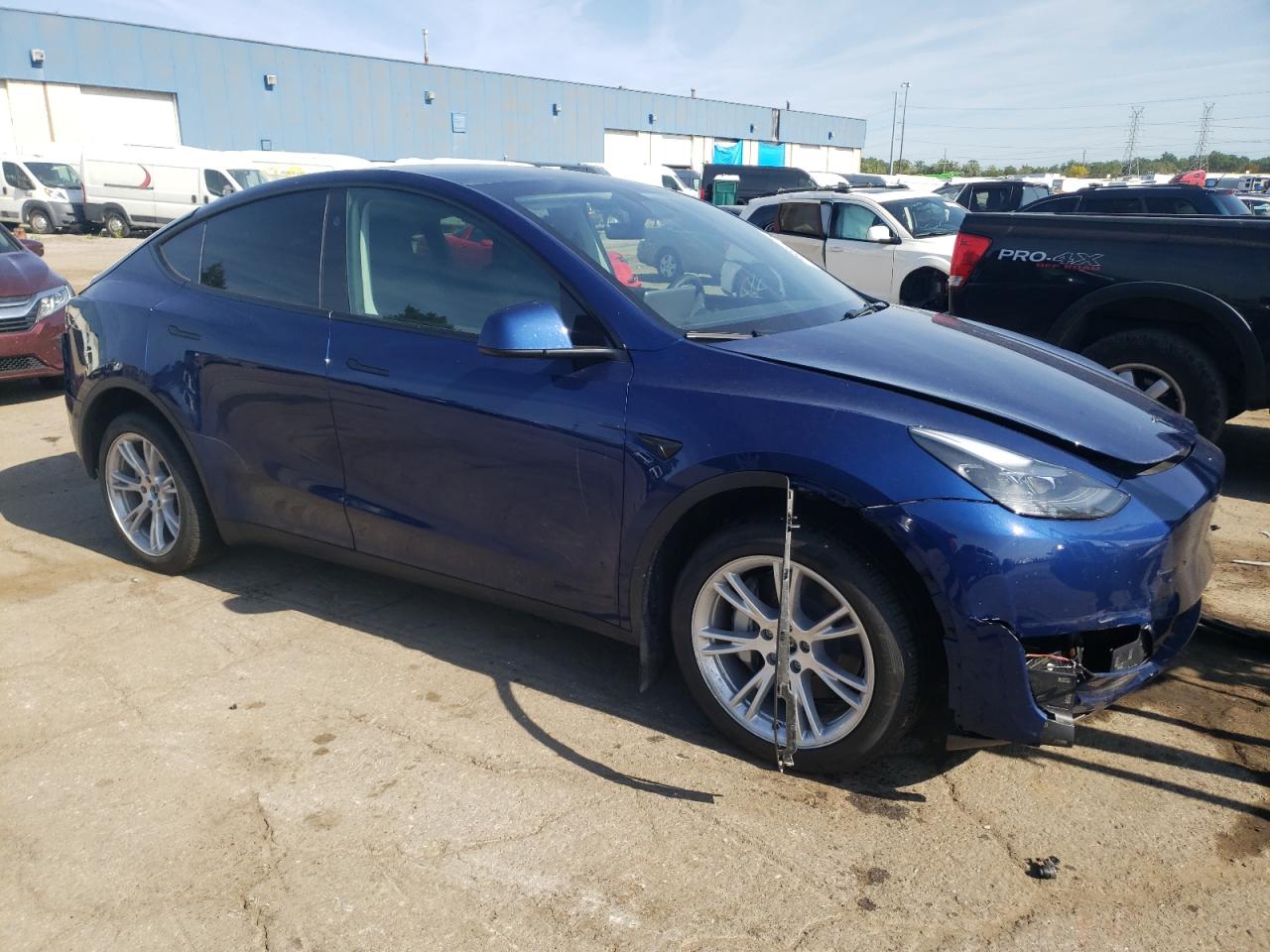 2024 TESLA MODEL Y  VIN:7SAYGDEE4RA251502