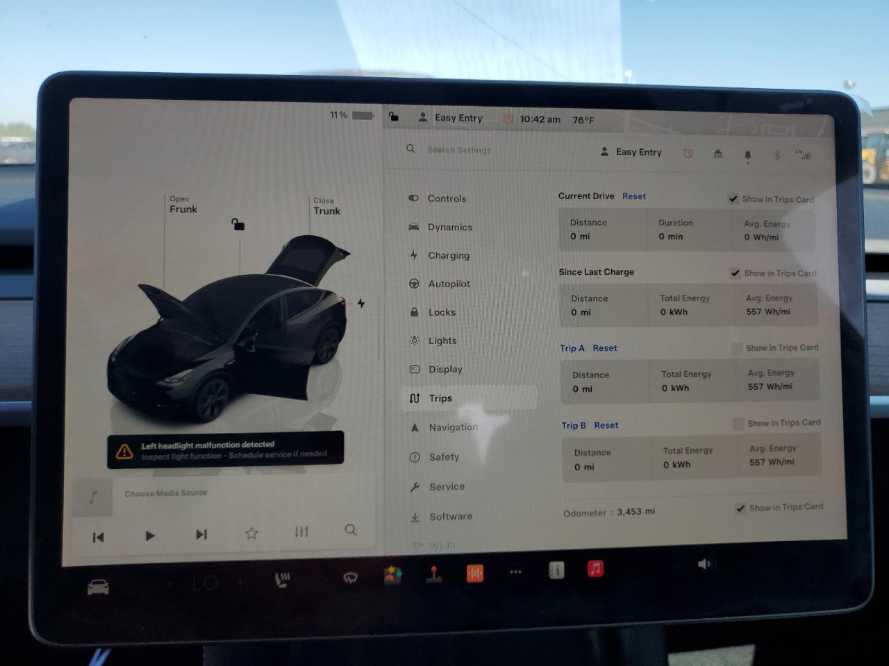 2024 TESLA MODEL Y  VIN:7SAYGDED1RA305765