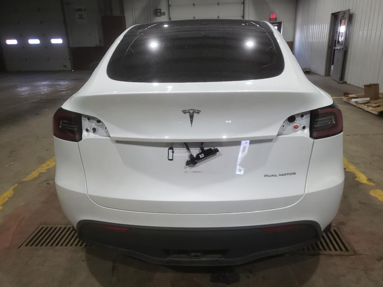 2023 TESLA MODEL Y  VIN:7SAYGDEE5PF685962