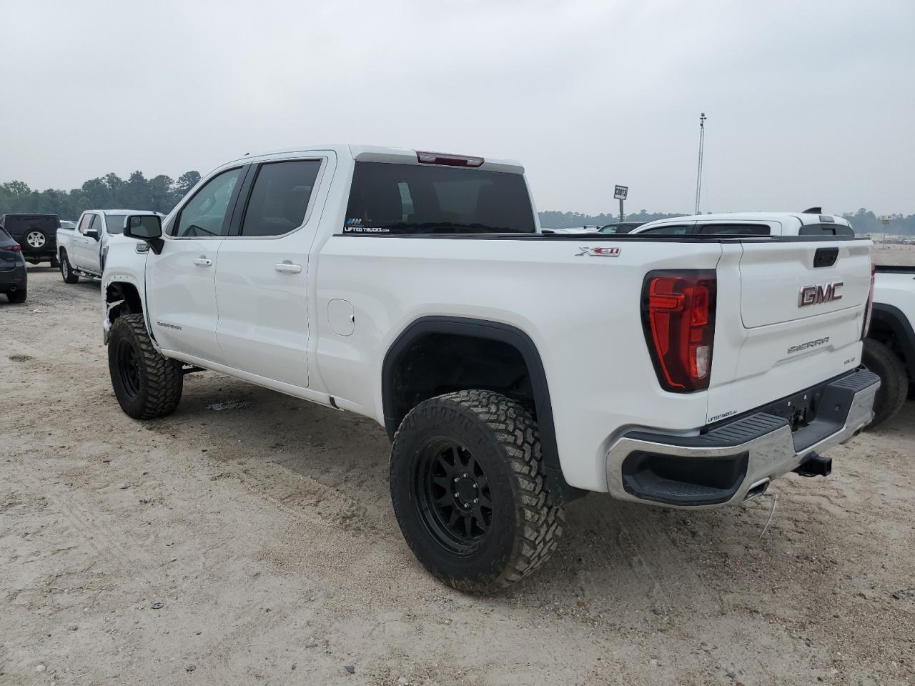 2022 GMC SIERRA K1500 SLE VIN:3GTUUBED3NG616503