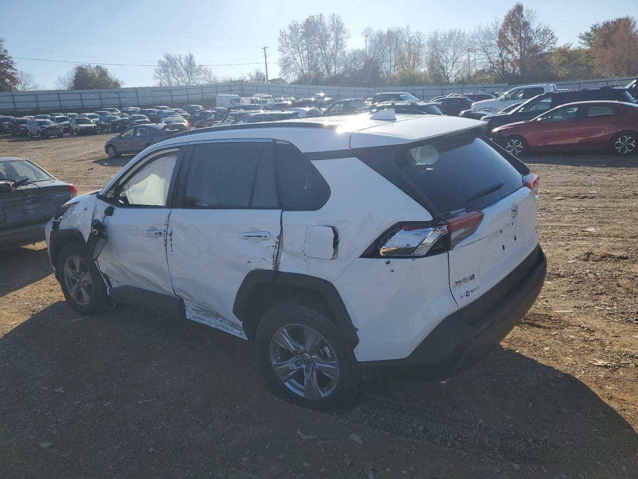 2023 TOYOTA RAV4 XLE VIN:2T3P1RFV1PC352479
