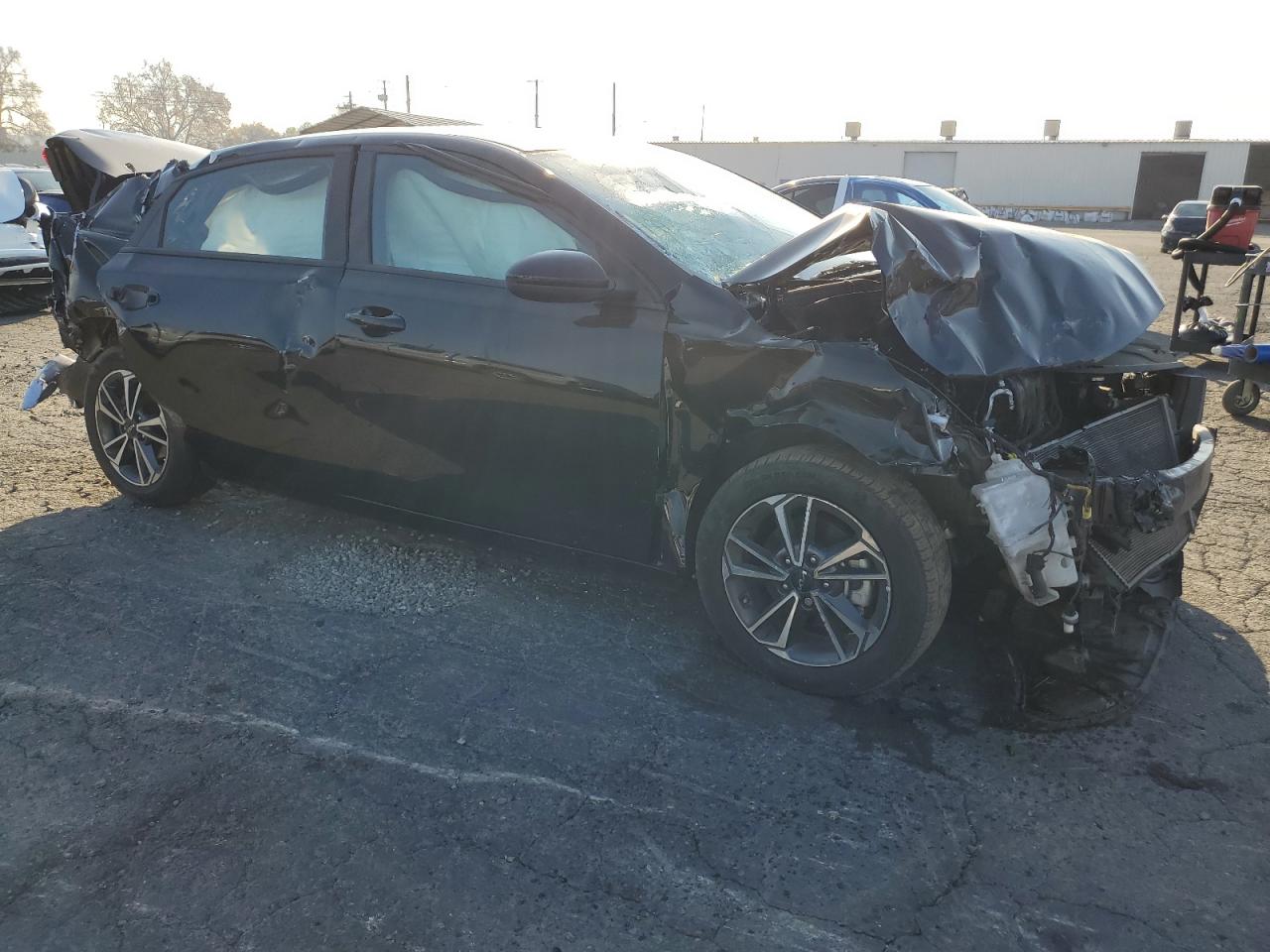 2023 KIA FORTE LX VIN:3KPF24AD2PE584917