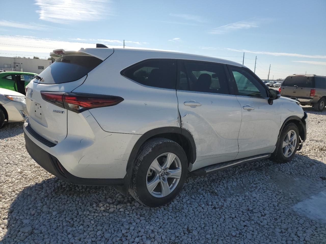 2024 TOYOTA HIGHLANDER HYBRID LE VIN:5TDZARAH0RS025424