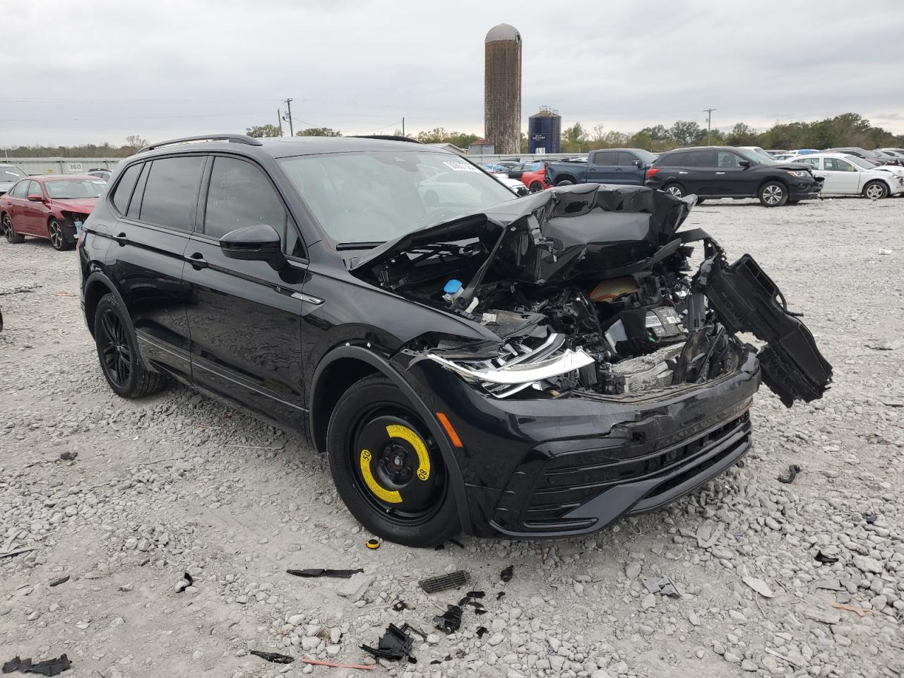 2022 VOLKSWAGEN TIGUAN SE R-LINE BLACK VIN:3VVCB7AX1NM064419