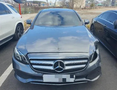 2018 Mercedes-Benz E 300 VIN: