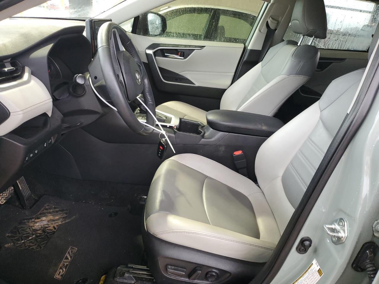 2022 TOYOTA RAV4 XLE PREMIUM VIN:JTMC1RFV2NJ023945