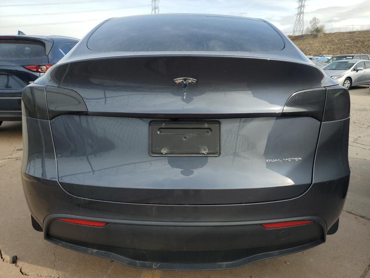 2023 TESLA MODEL Y  VIN:7SAYGDEEXPF792277