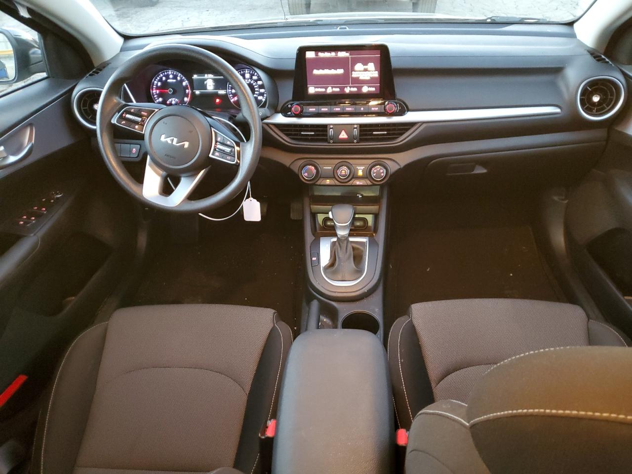 2024 KIA FORTE LX VIN:3KPF24AD7RE755065