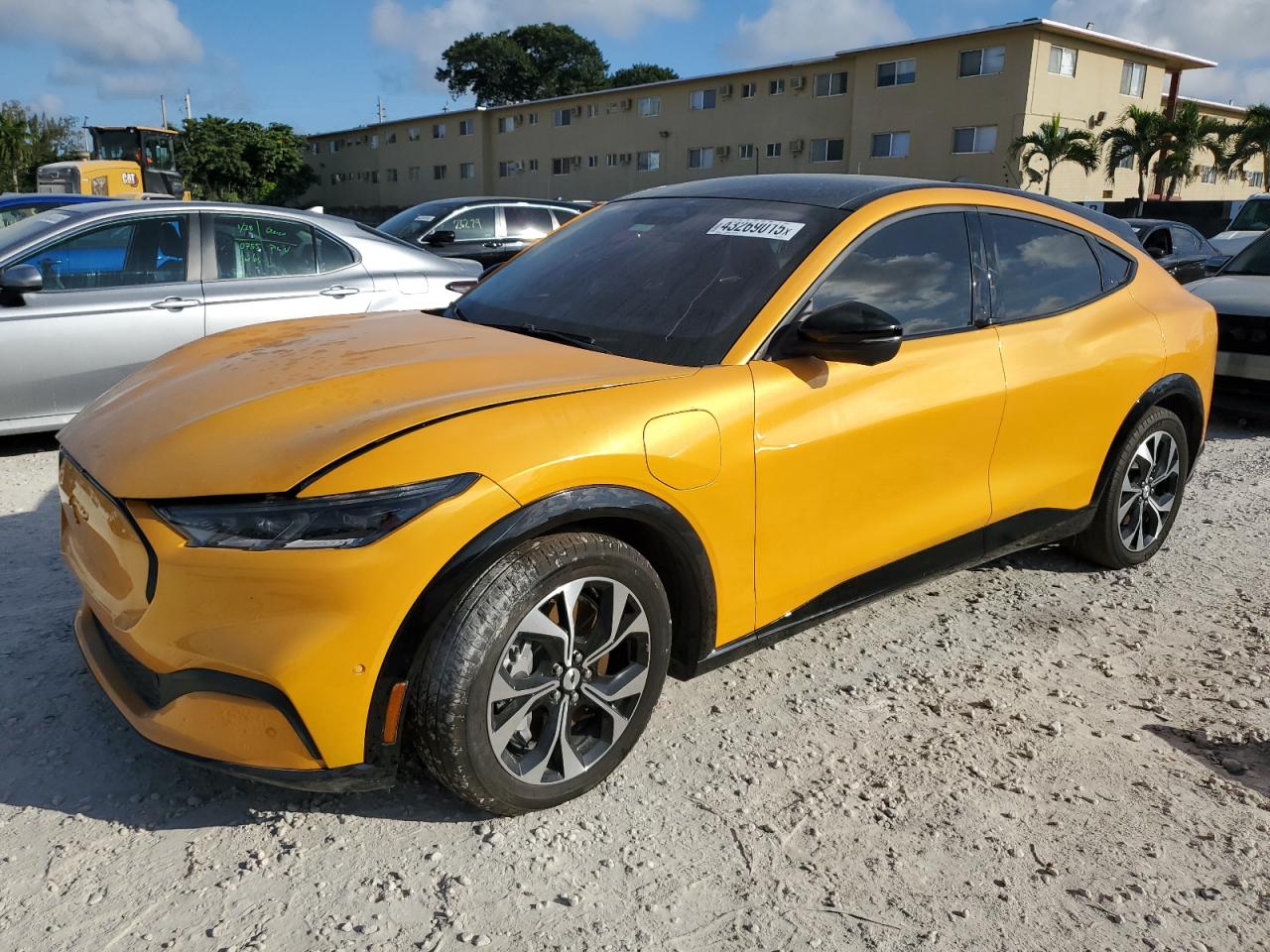 2022 FORD MUSTANG MACH-E PREMIUM VIN:3FMTK3RM1NMA56723