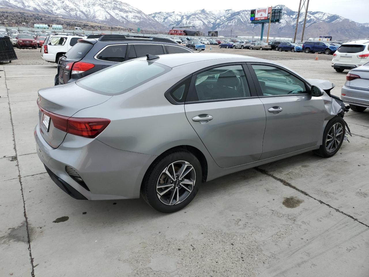 2022 KIA FORTE FE VIN:3KPF24AD2NE480828