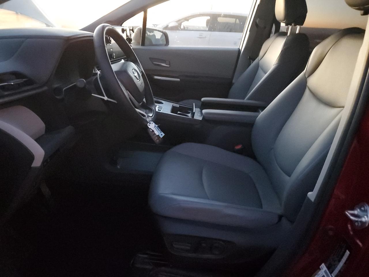 2022 TOYOTA SIENNA XLE VIN:5TDJRKEC2NS097991