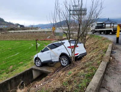 2018 Hyundai Santa FE KMHSW81UBJU855242 VIN:KMHSW81UBJU855242