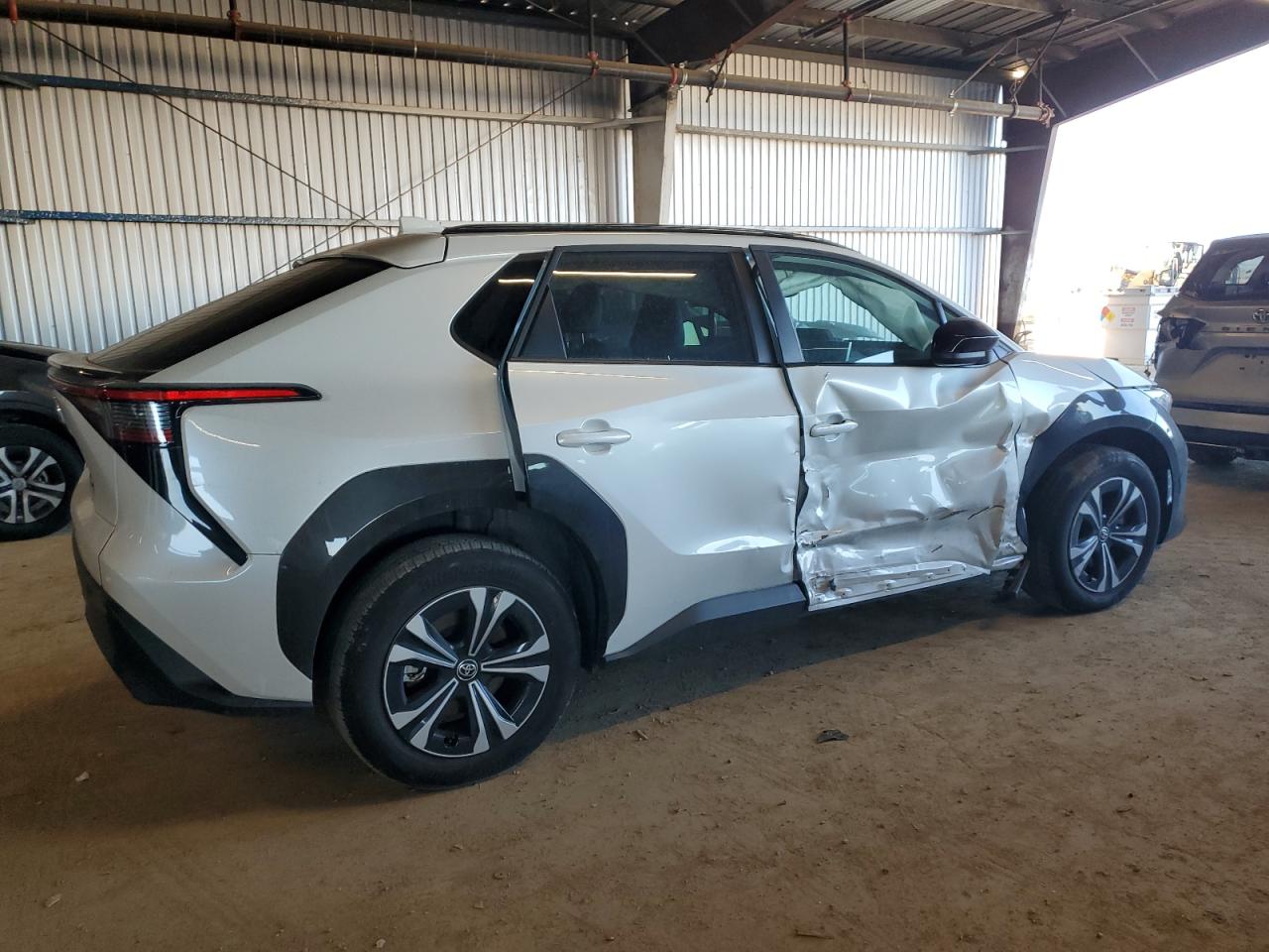 2023 TOYOTA BZ4X XLE VIN:JTMAAAAA5PA026872