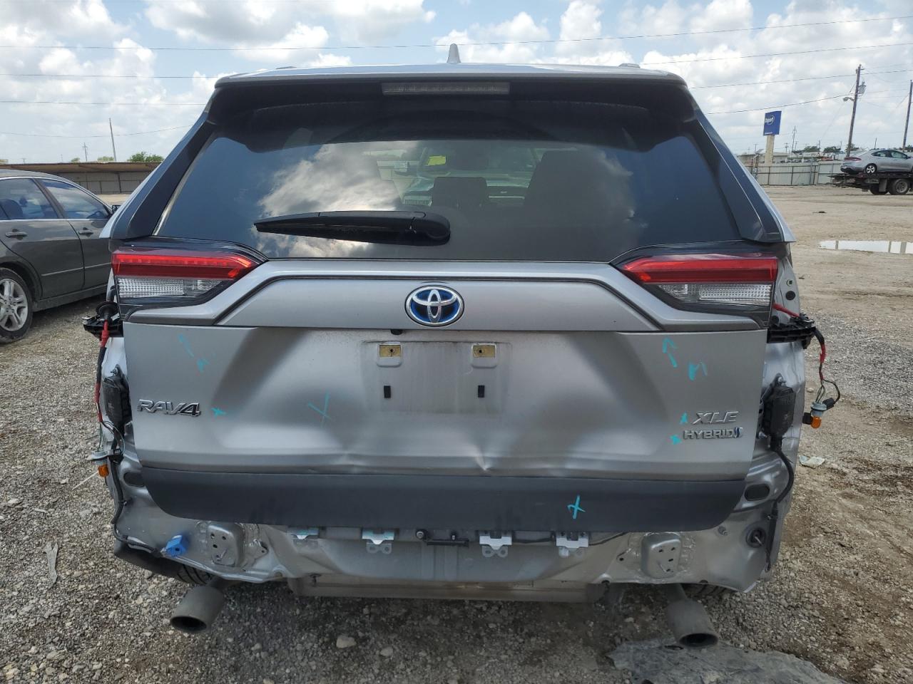 2022 TOYOTA RAV4 XLE VIN:JTMRWRFV1NJ055796