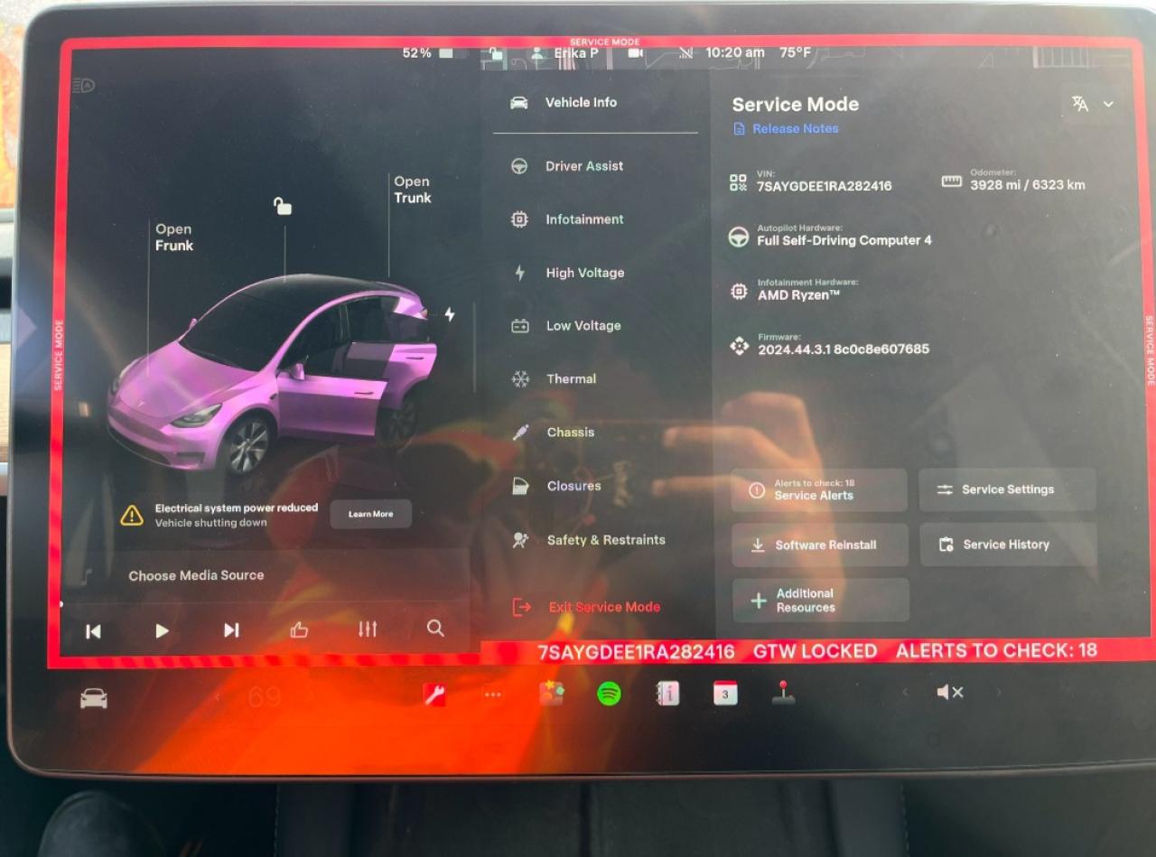 2024 TESLA MODEL Y  VIN:7SAYGDEE1RA282416
