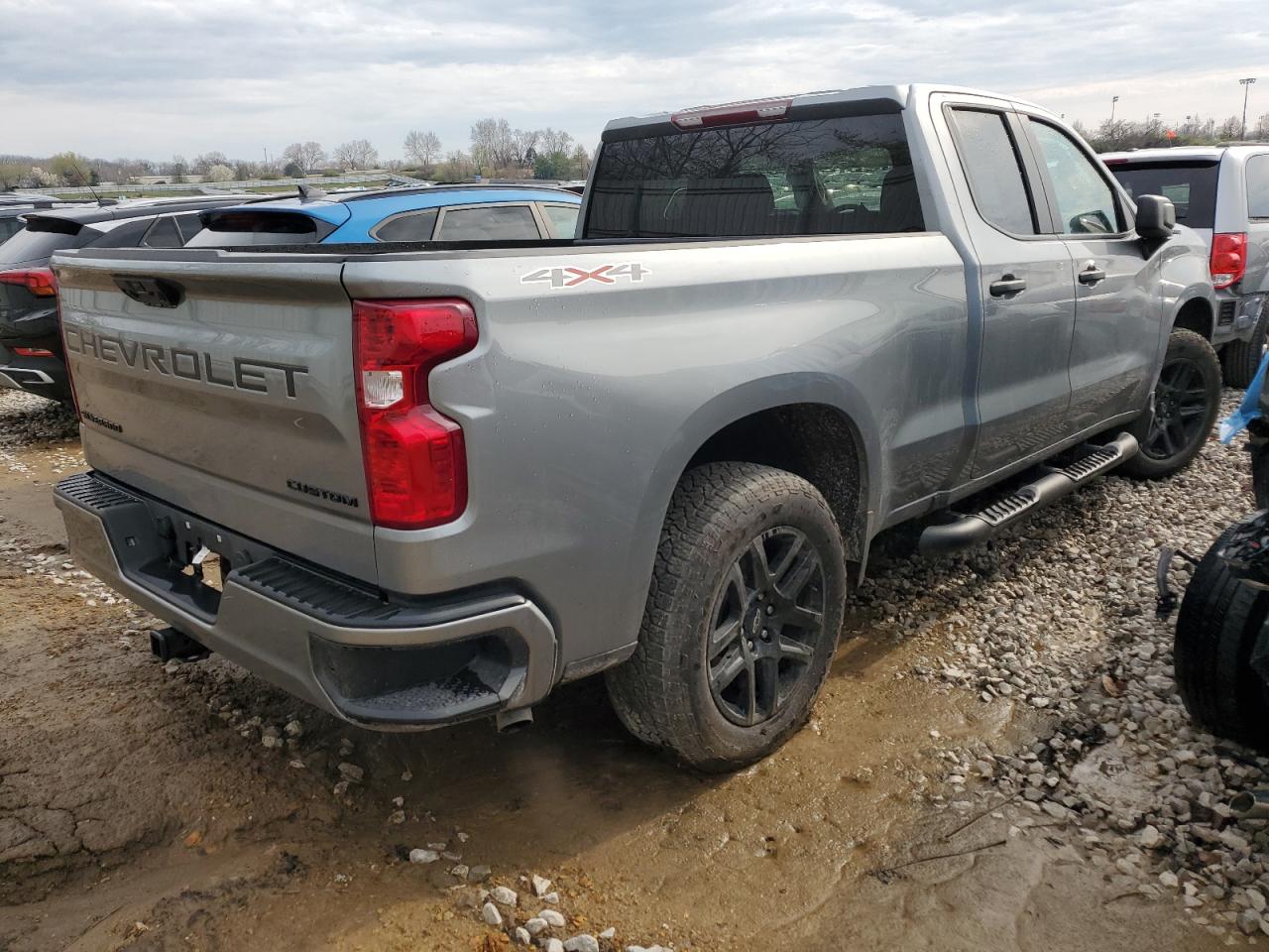 2024 CHEVROLET SILVERADO K1500 CUSTOM VIN:1GCRDBEKXRZ335387