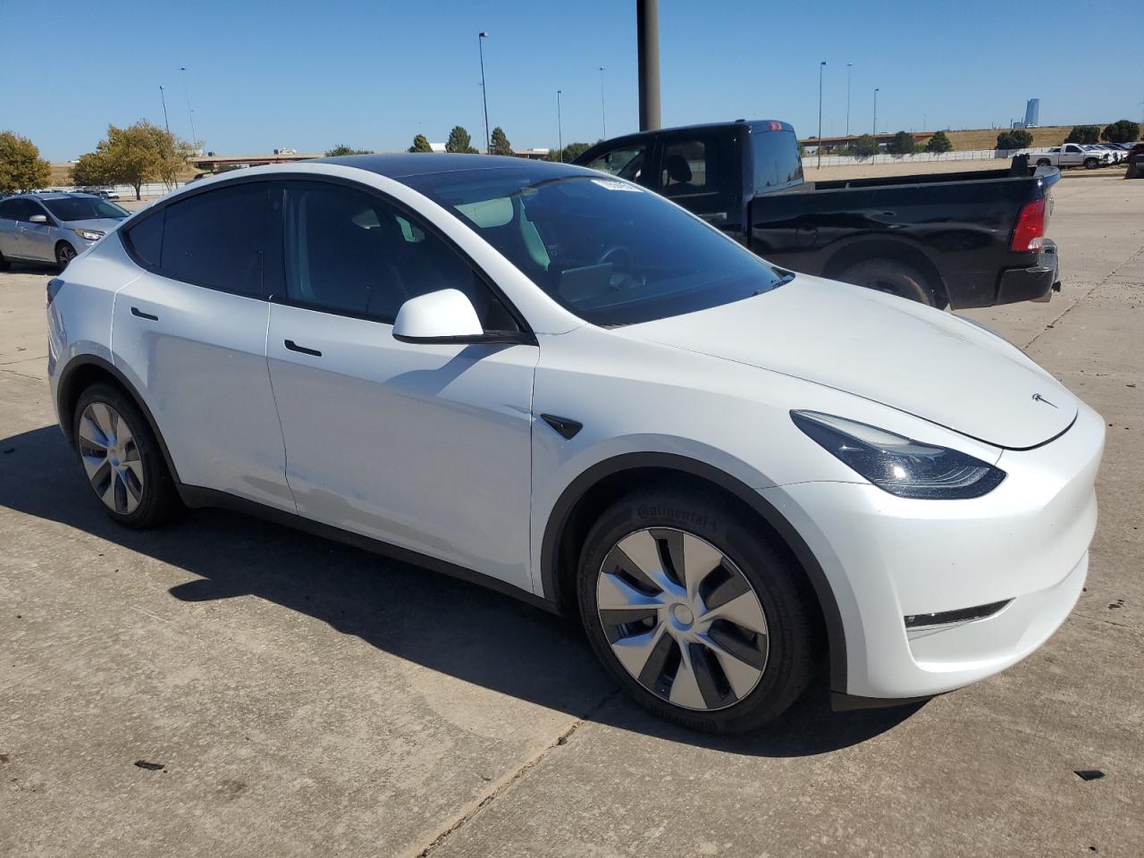 2023 TESLA MODEL Y  VIN:7SAYGDEE5PF669888