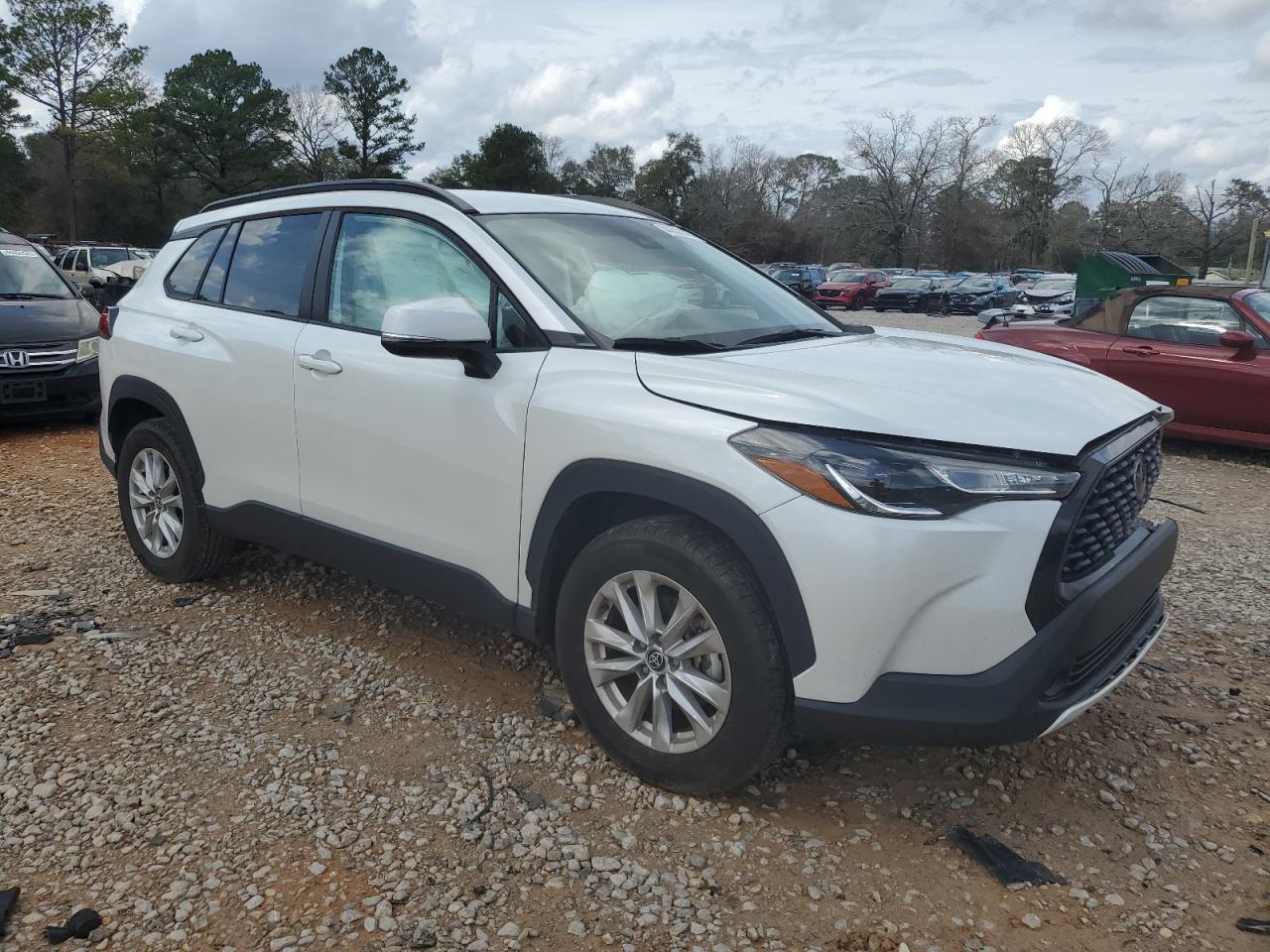 2022 TOYOTA COROLLA CROSS LE VIN:7MUCAAAG6NV025197