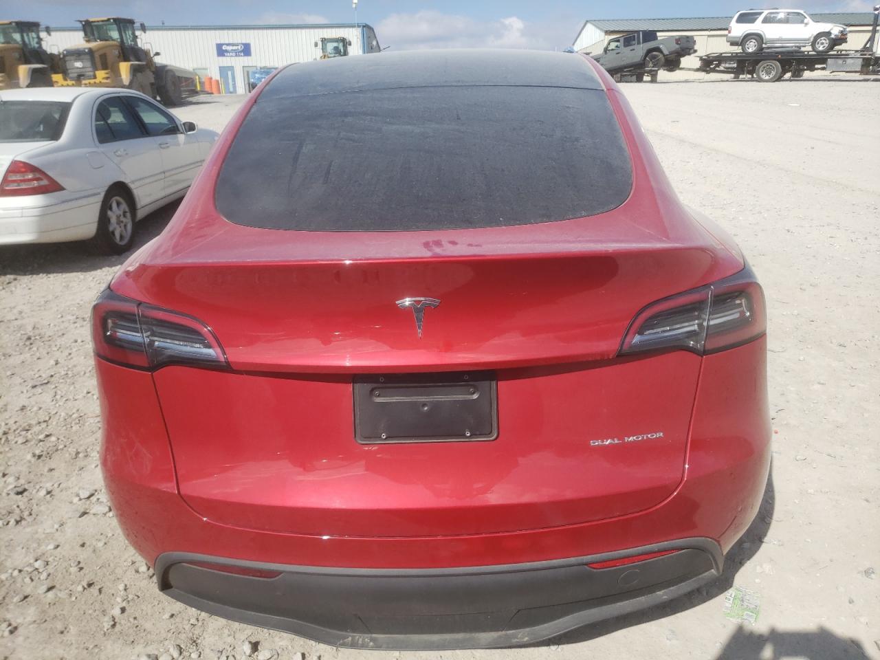 2023 TESLA MODEL Y  VIN:7SAYGDEE7PA158938