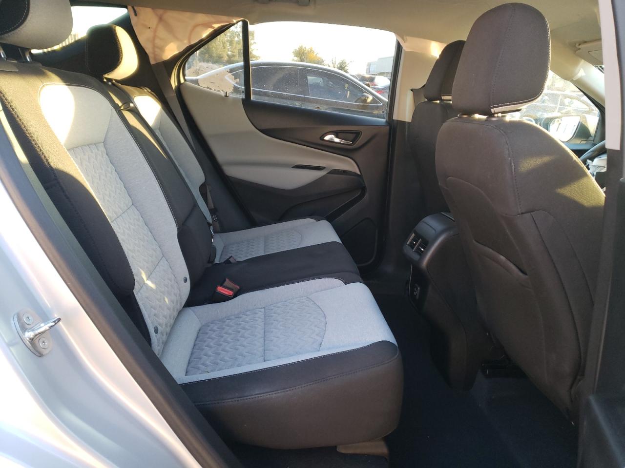 2022 CHEVROLET EQUINOX LT VIN:2GNAXTEV6N6110370