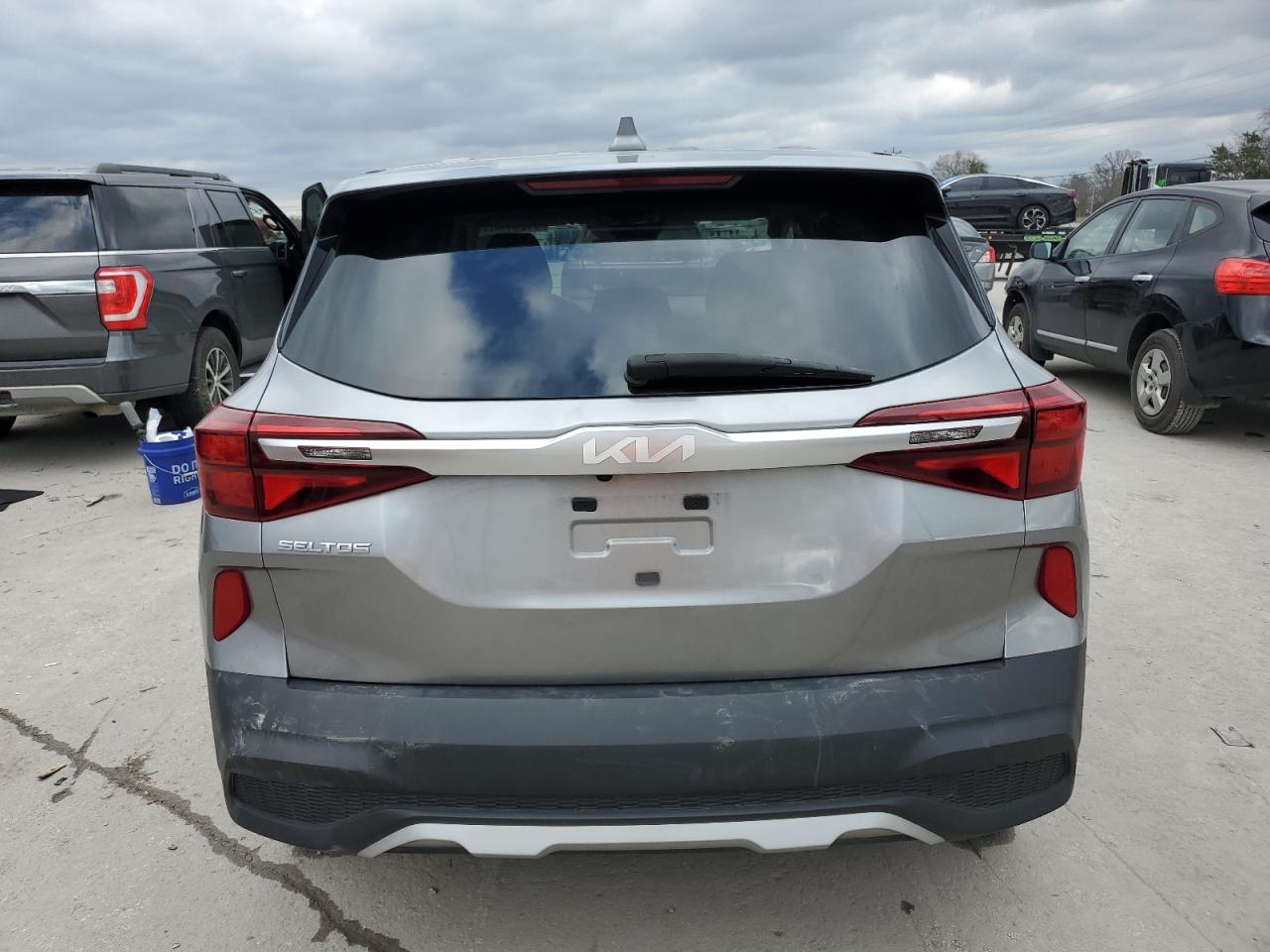2022 KIA SELTOS LX VIN:KNDEPCAA2N7318548