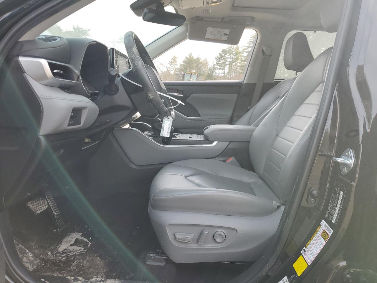 2022 TOYOTA HIGHLANDER XLE VIN:5TDGZRAH3NS111837