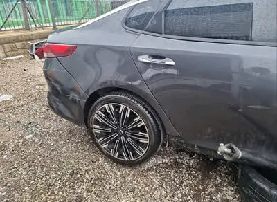 2018 Kia K5 KNAGS411BJA225569 VIN:KNAGS411BJA225569