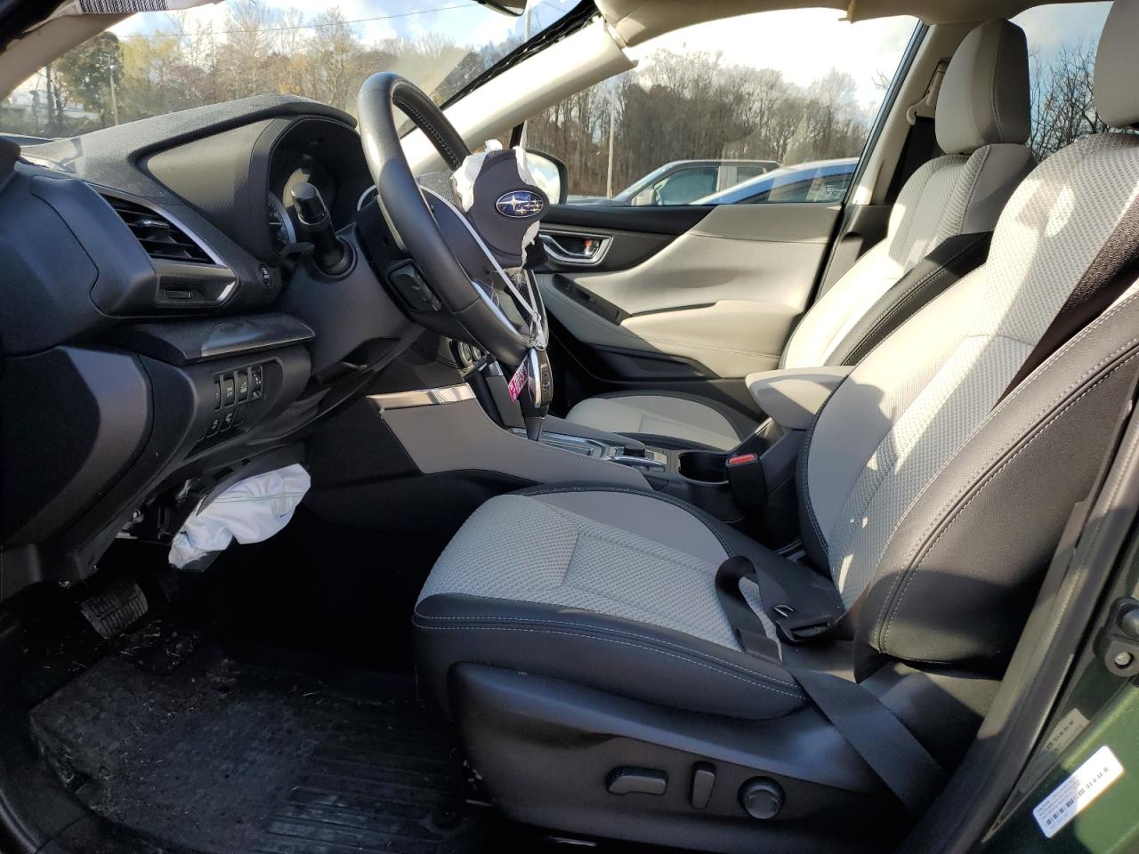 2024 SUBARU FORESTER PREMIUM VIN:JF2SKADC8RH425379