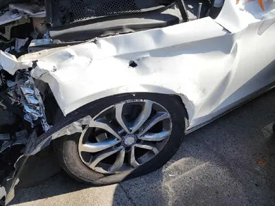 2016 Mercedes-Benz C 220 624KMWDDWF0EB4GR1 VIN:624KMWDDWF0EB4GR1