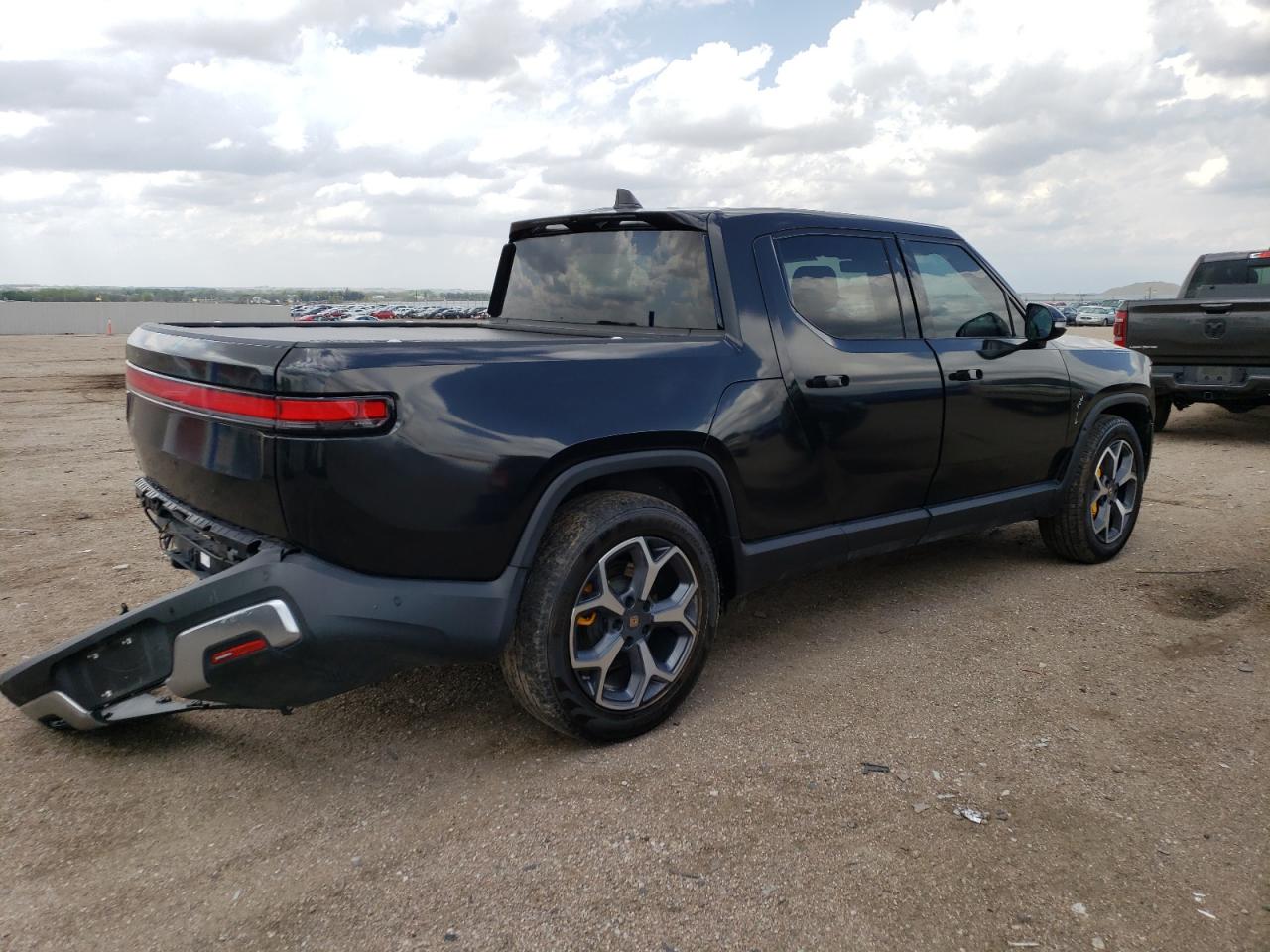 2022 RIVIAN R1T ADVENTURE VIN:7FCTGAAA9NN006731