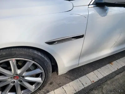 2016 Jaguar XJ SAJAA229XGNV99979 VIN:SAJAA229XGNV99979