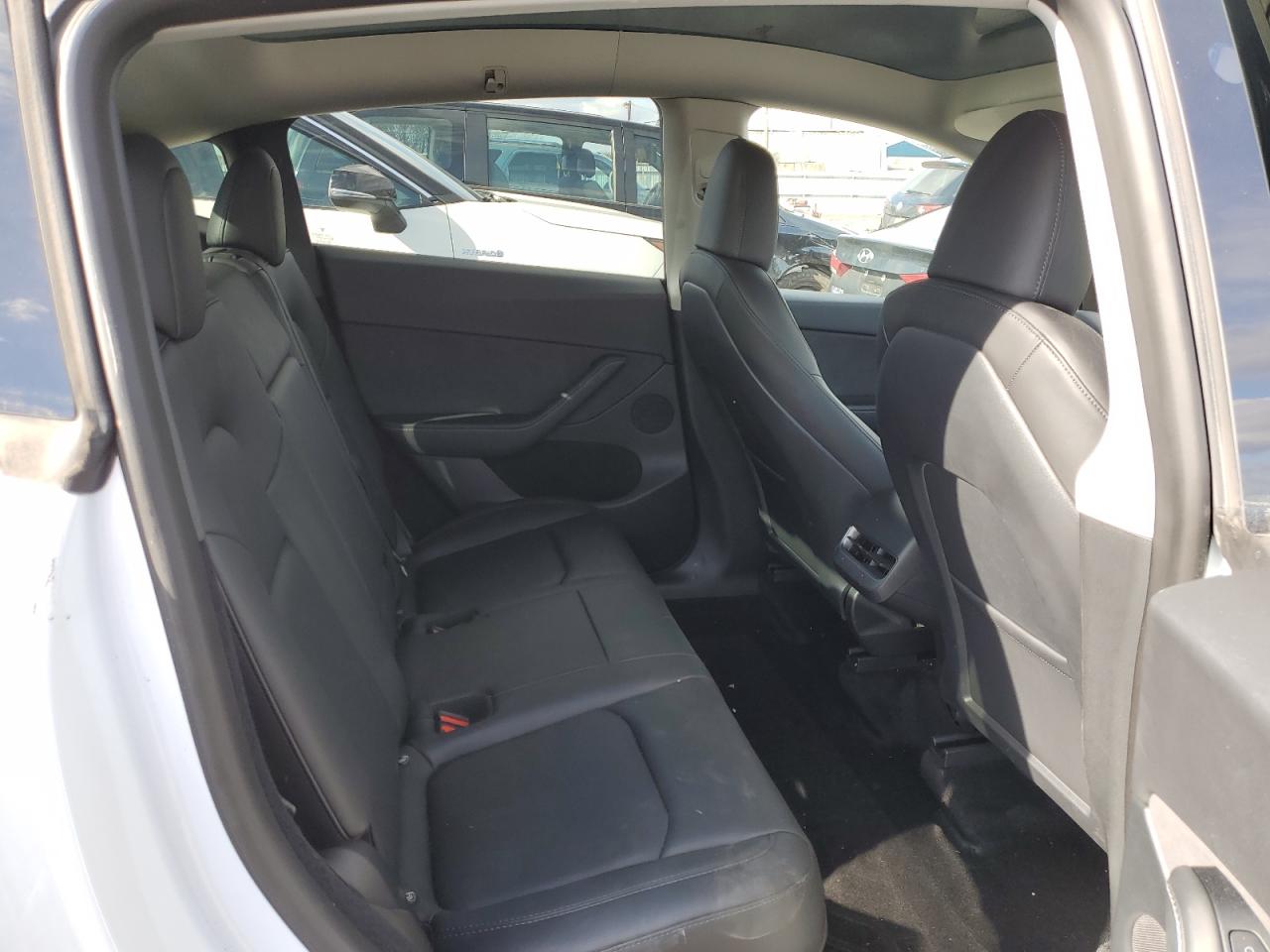 2023 TESLA MODEL Y  VIN:7SAYGDEE7PF674655