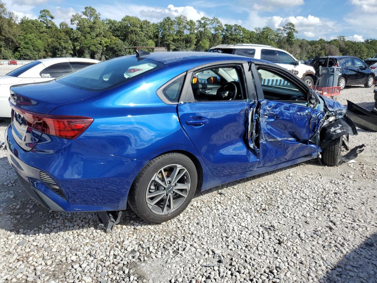 2023 KIA FORTE LX VIN:3KPF24AD4PE641294