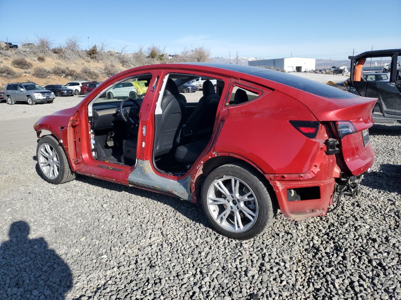 2023 TESLA MODEL Y  VIN:7SAYGDEE7PA044888