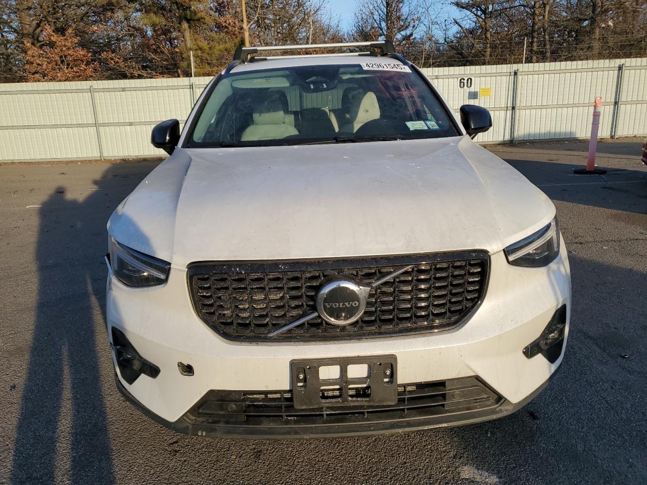 2024 VOLVO XC40 ULTIMATE VIN:YV4L12UM0R2340606
